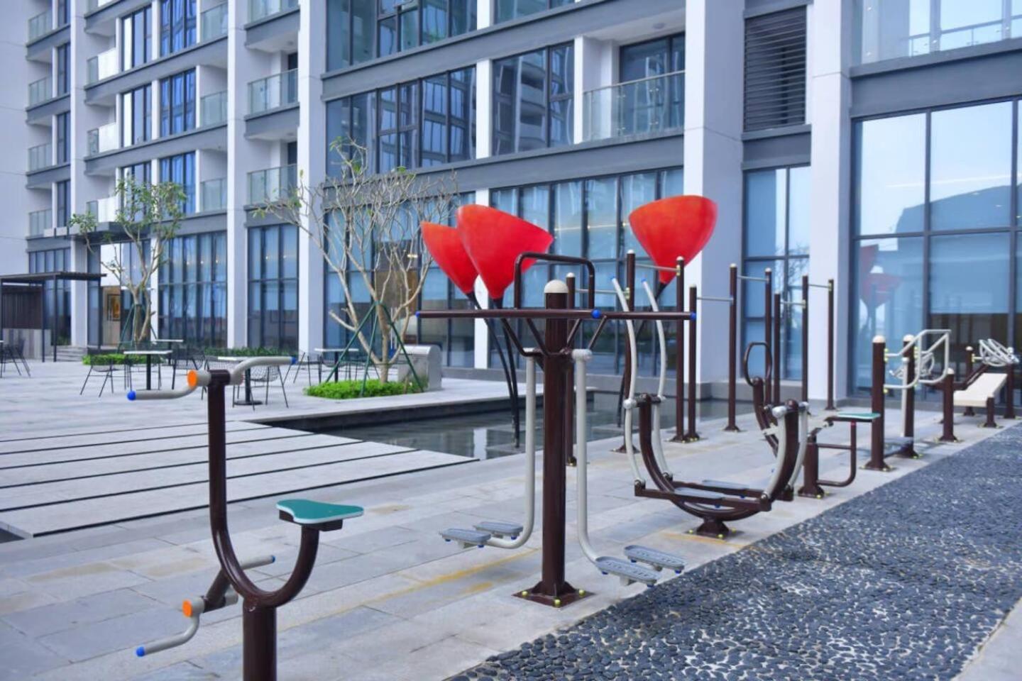 Luxury Apartment In Vinhomes Metropolis Hanói Exterior foto