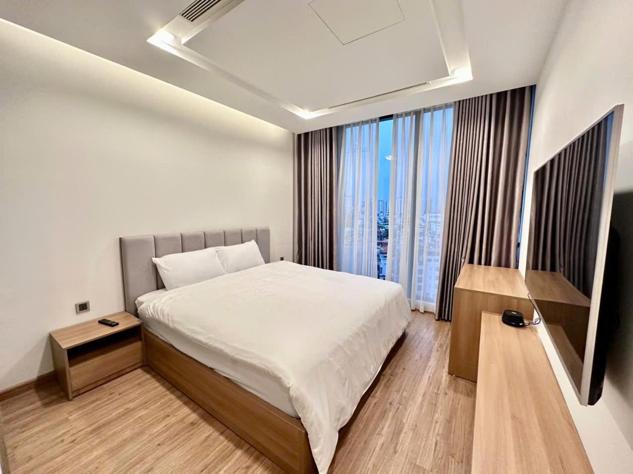 Luxury Apartment In Vinhomes Metropolis Hanói Exterior foto