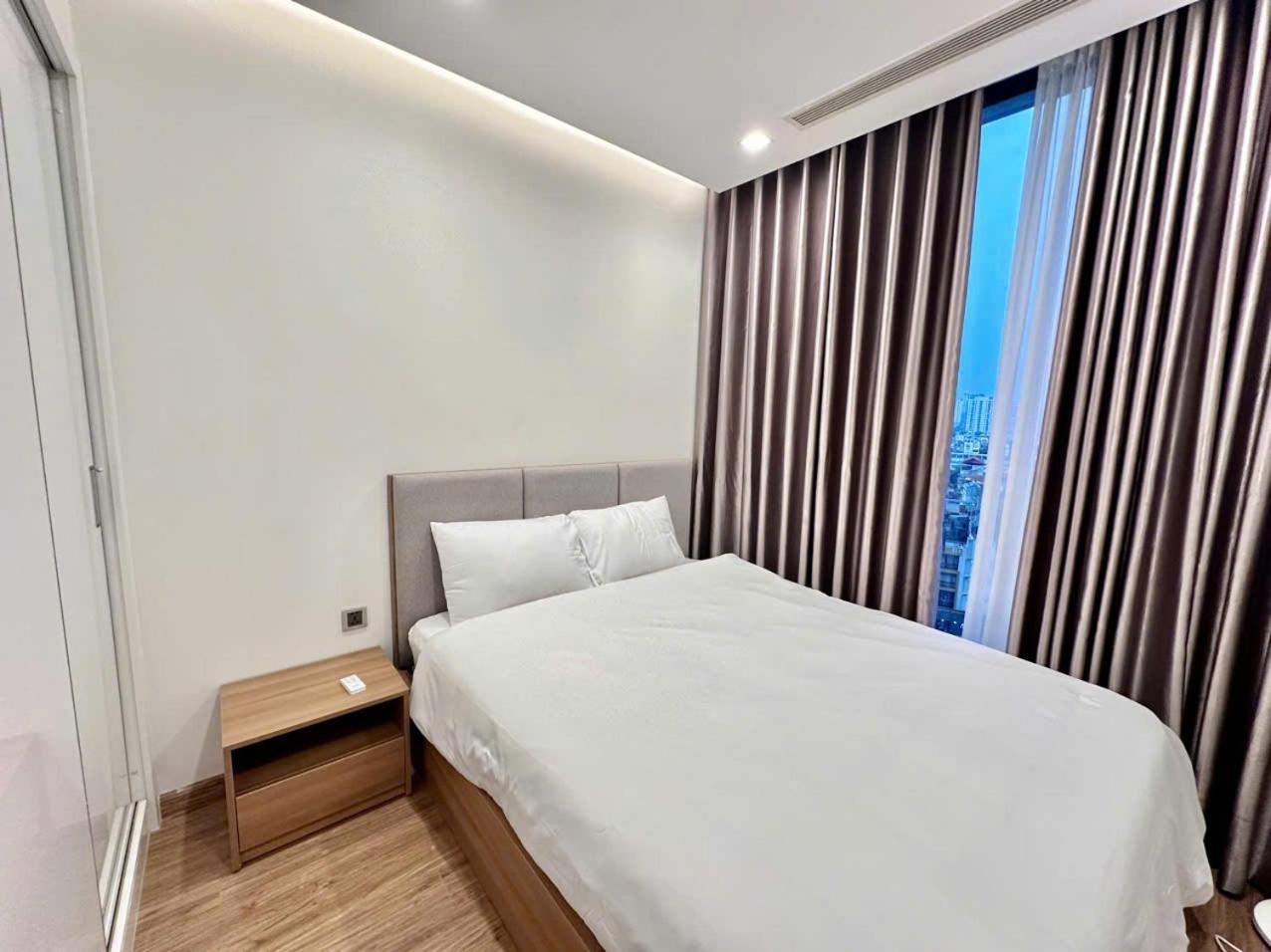 Luxury Apartment In Vinhomes Metropolis Hanói Exterior foto
