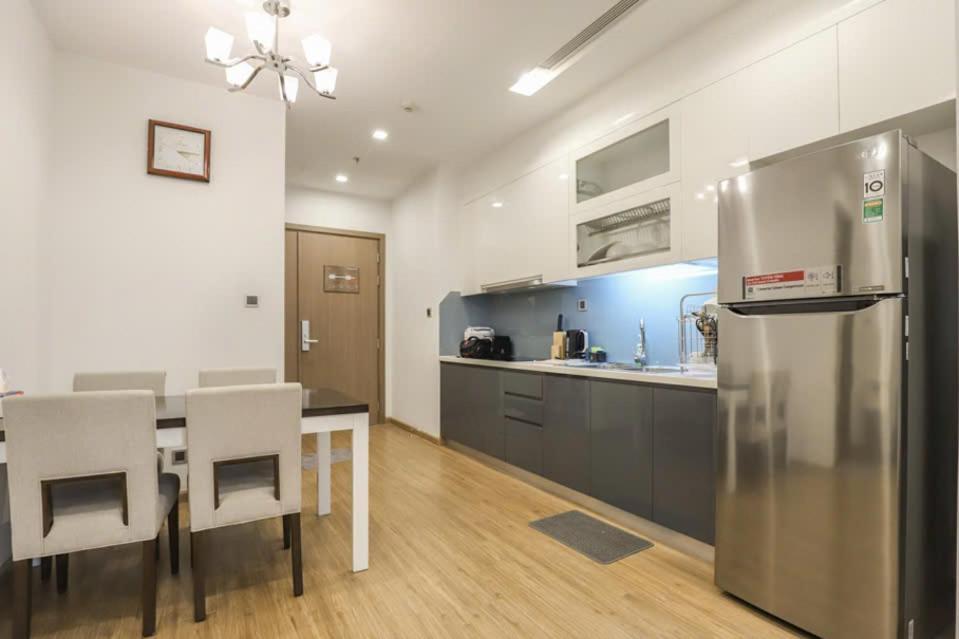 Luxury Apartment In Vinhomes Metropolis Hanói Exterior foto
