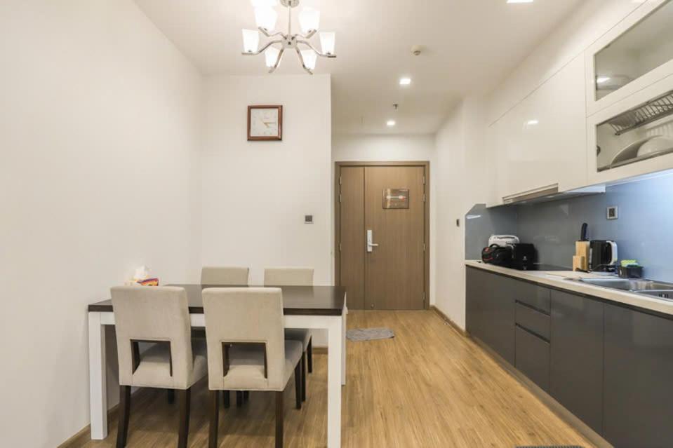 Luxury Apartment In Vinhomes Metropolis Hanói Exterior foto